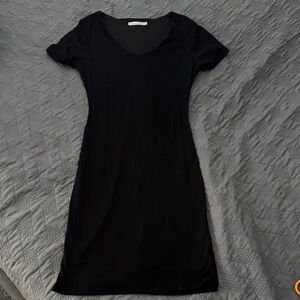 Small soft never worn black v neck tshirt sleeve fitted dress super stretch